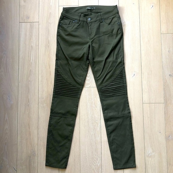 Prana Like New Brenna Pants in Olive Green Women’s Size 6 - Picture 2 of 14